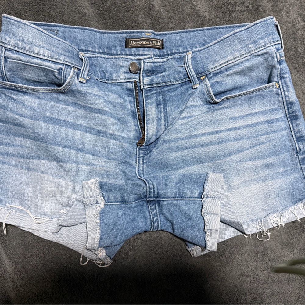 Abercrombie & Fitch Light Blue Denim Jeans for Women